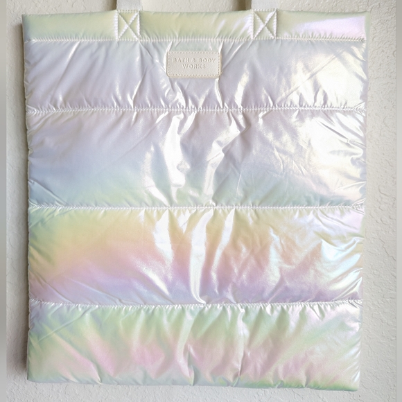Bath & Body Puffer Iridescent Tote Bag NEW🥰 LARGE - Picture 5 of 10